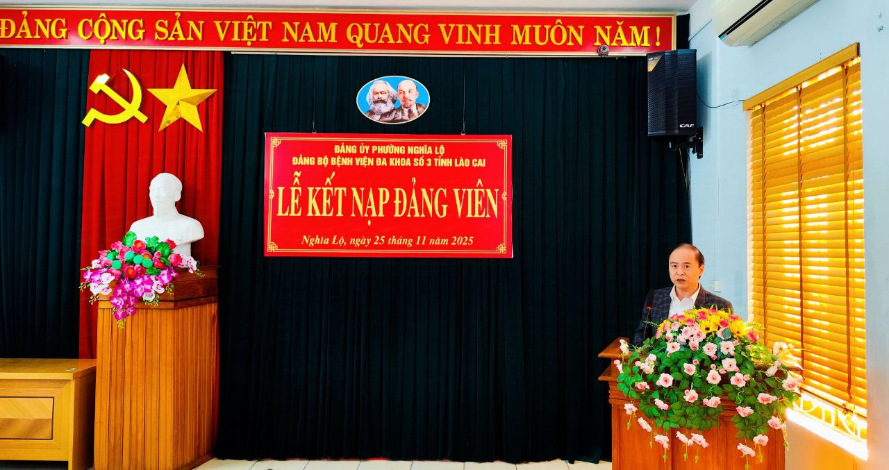 Hình ảnh tin tức Đảng bộ Bệnh viện Đa khoa số 3 tỉnh Lào Cai tổ chức Lễ kết nạp Đảng viên